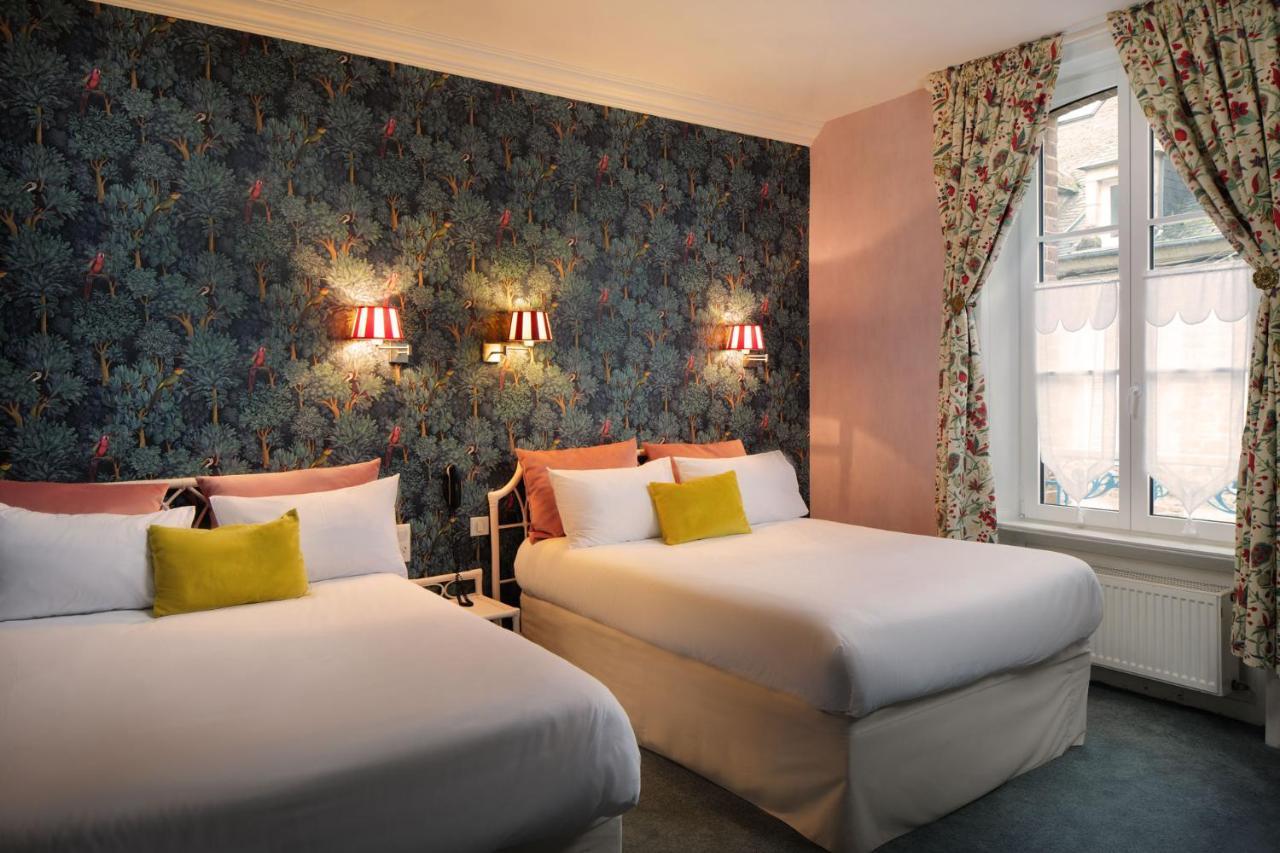 Logis Hotel Les Fuchsias Saint-Vaast-la-Hougue Bagian luar foto